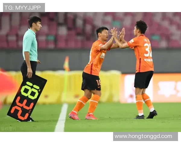 武汉篮球队节奏表现解析大满贯点评展现球队风采与战术魅力